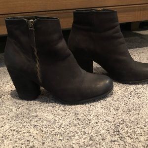 Women’s BP booties size 8